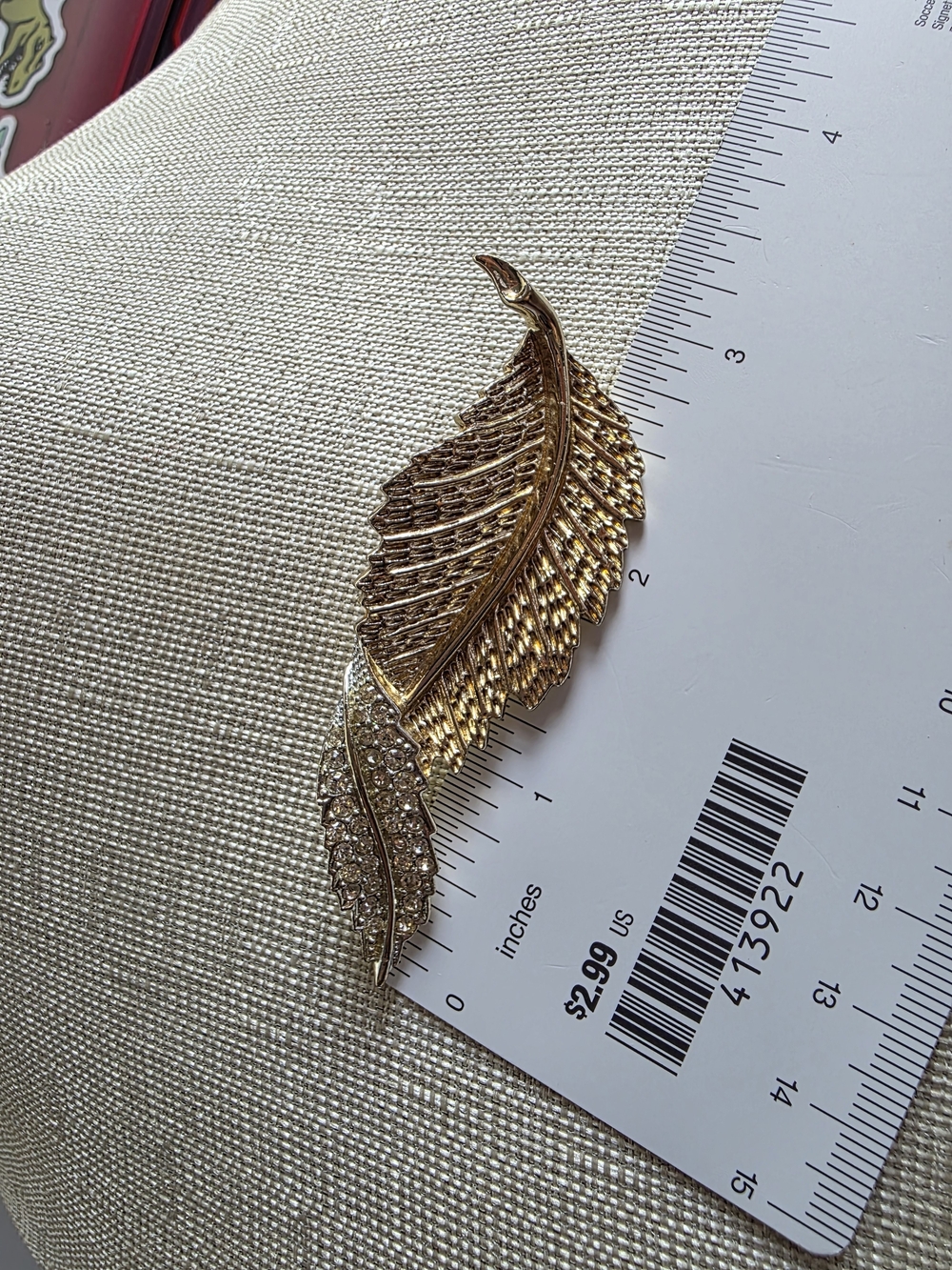 Vintage 1961 Sarah Coventry "Fashion Leaf" Gold-Tone Rhinestone Brooch Pin - Picture 5 of 7